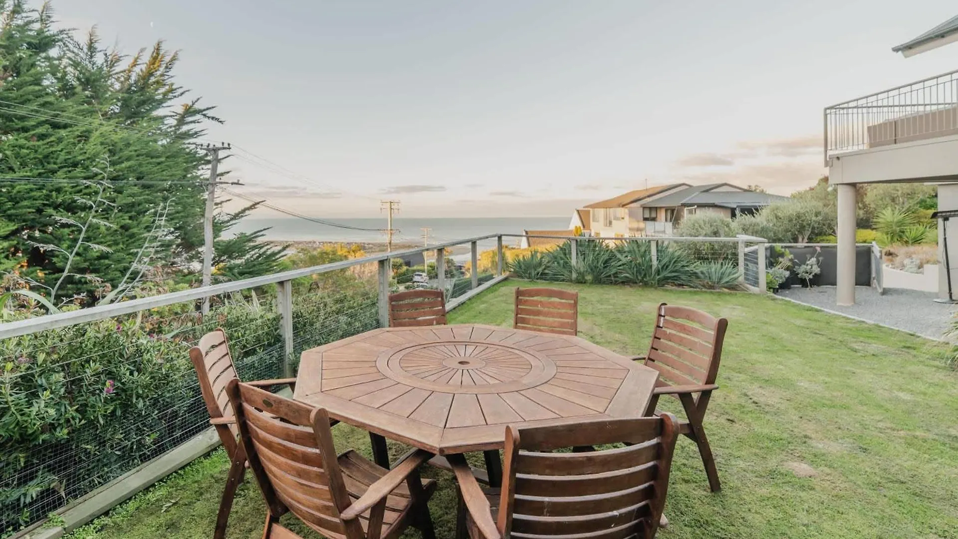 بيت للعطل فيلا Elevated Ocean View Oasis - 3Br 2 Bath Parking كريستتشيرش نيوزيلندا